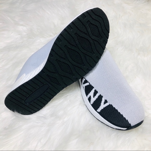 🖤NEW! DKNY Rini Knit Slip On Sneaker - Picture 5 of 7